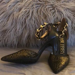 Sam & Libby Gold and Black Heels!